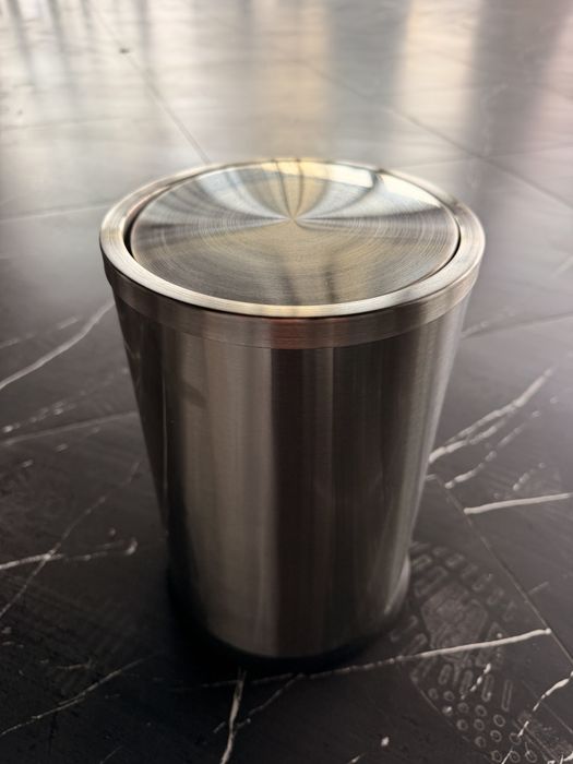 Металлисеское мусорное ведро