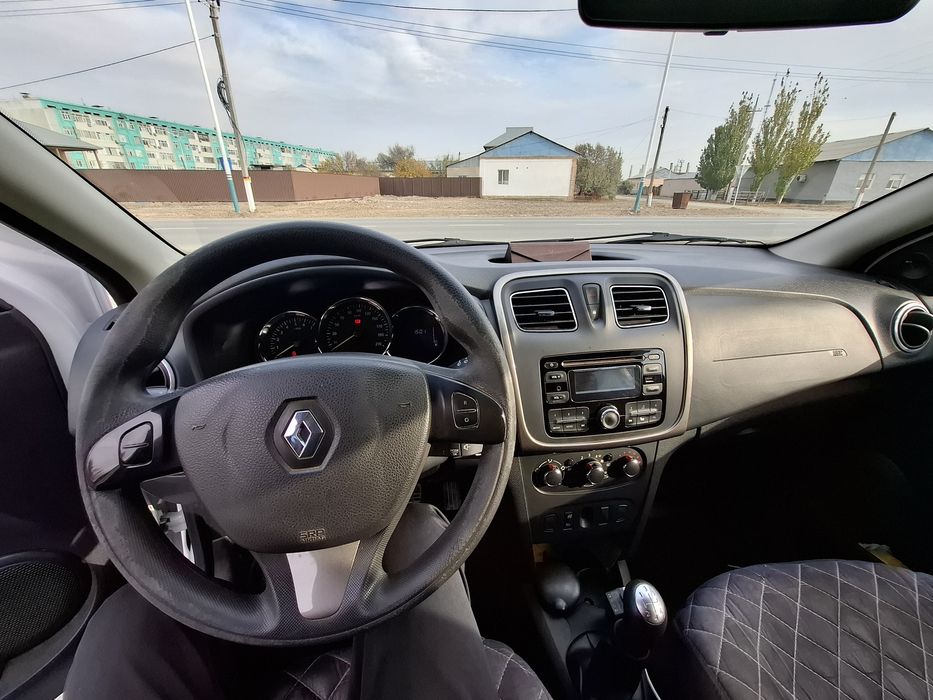 Renault Sandero 2015, Рено Сандеро