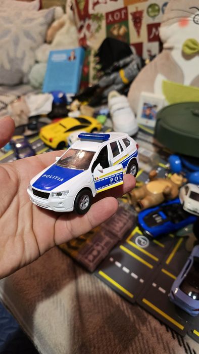 Mașinuța de poliție