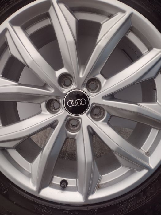 Почти нови 17-5х112 ЕТ34 7j Audi Q5 SQ5