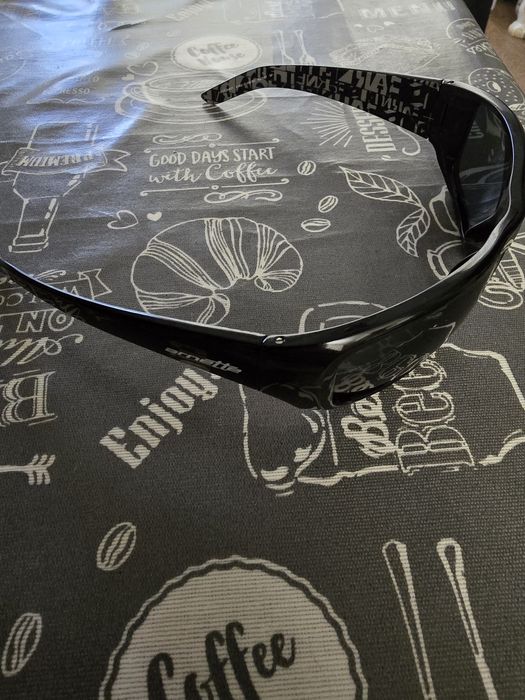 Слънчеви очила Арнет