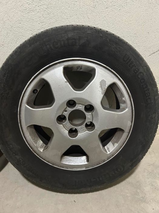 Гуми за кола с джанти