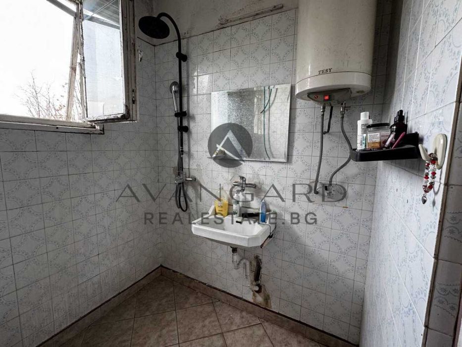 Продава се Тристаен апартамент в Пловдив, Изгрев - 80 кв.м за 950 €/кв.м - Снимка #5