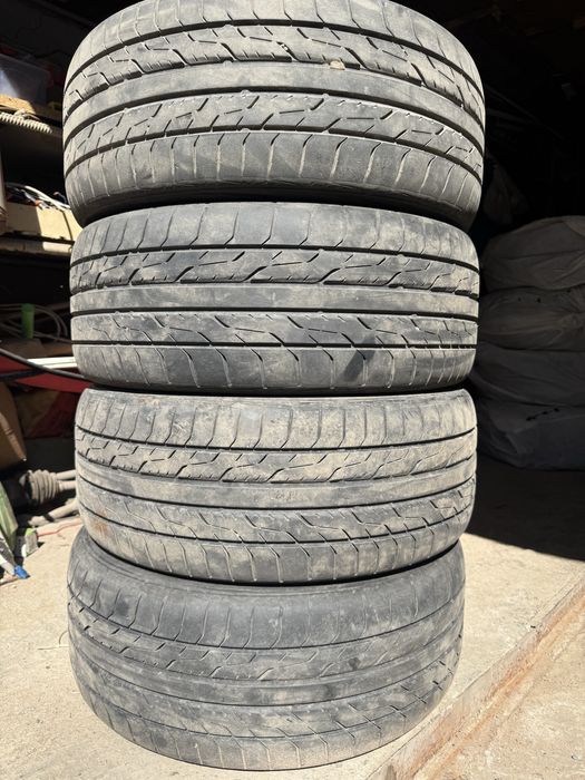Продам летние шины R17