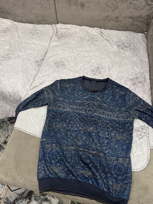 Продам одежду кофта свитер куртка