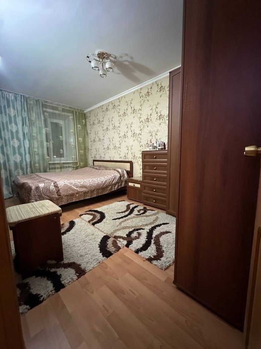 4 комнатная квартира, Кривой