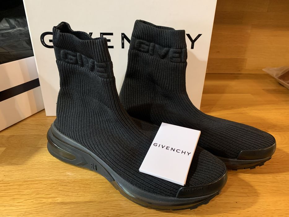 Обувки  тип чорап Givenchy  41 номер оригинални
