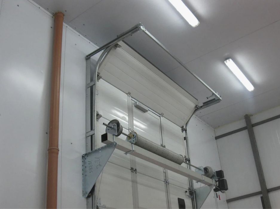 Автомат дарвозалар. Рольставни , секционная ворота, пултли дарвозалар.