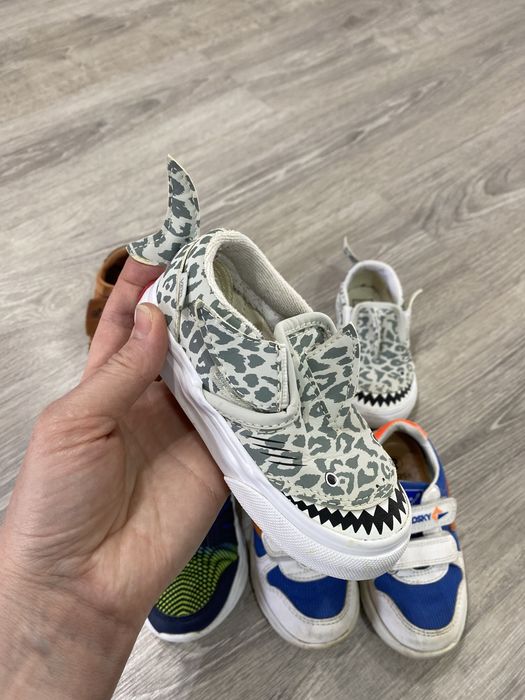 Кроссовки, вансы размер 23-24