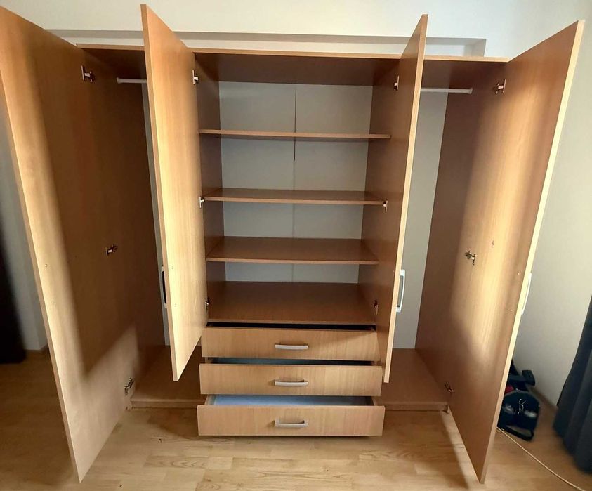 Sifonier cu Usi si Sertare; Dulap cu rafturi si oglinda; Dressing