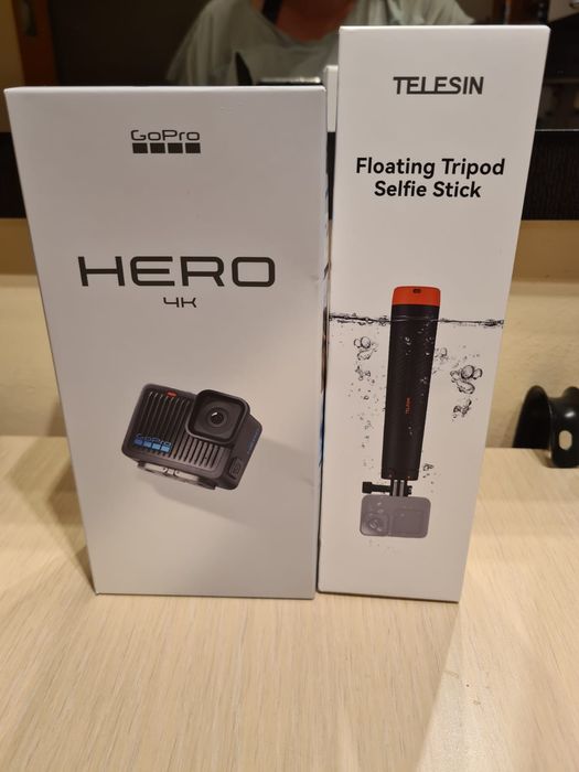 Vând camera GoPro Hero 4k si Selfie Stick