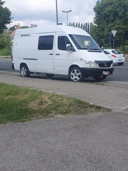 Mercedes sprinter