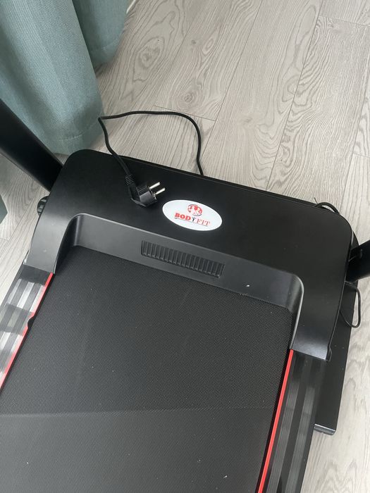 Banda alergat Bodyfit Z2000 aproape noua