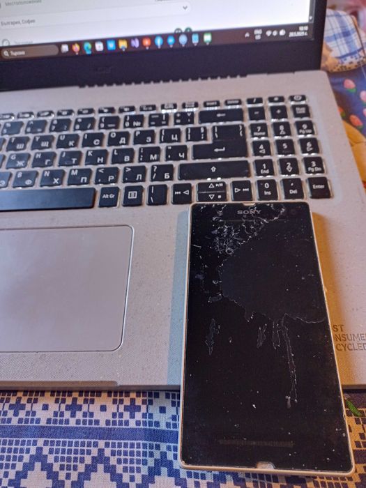 Смартфон Sony Xperia Z