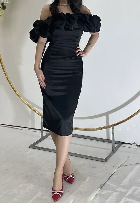 Көйлек сатылады.