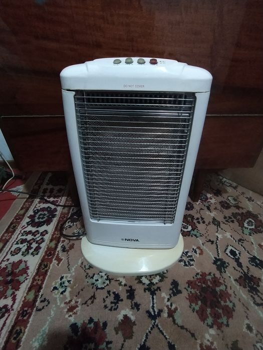 Три электрических обогревателя! Лёгкие переносные компактные.