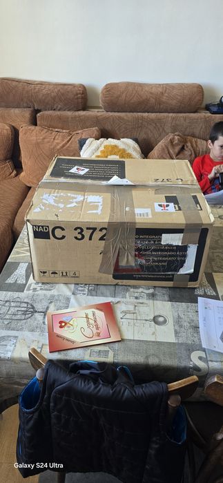 NAD C372 усилвател