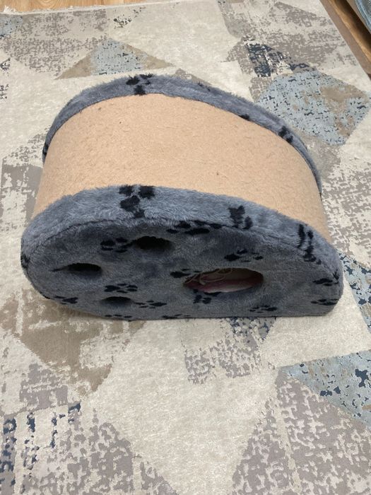 Домик для кошки.