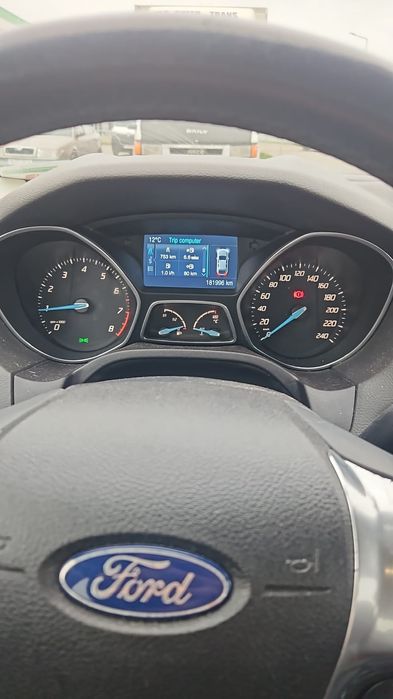 Ford Focus 2011 Hatchbach