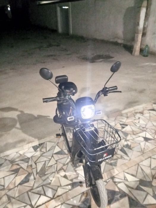 Skuter pellones holati yangi buzuq joyi yoq yangi skuter pellones