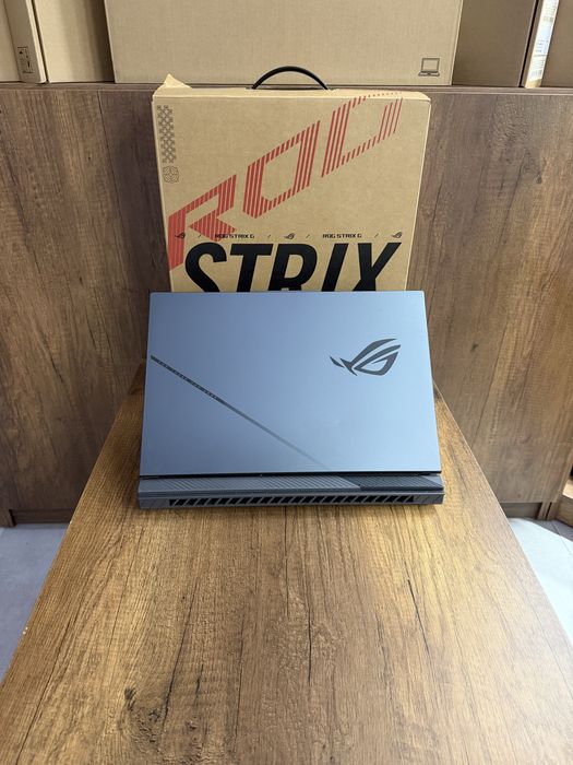 Asus rog strix g16