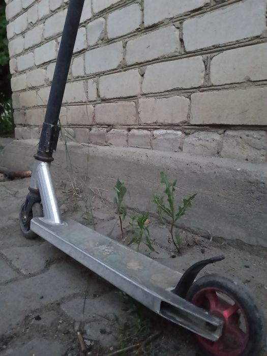 Старый самокат ыы