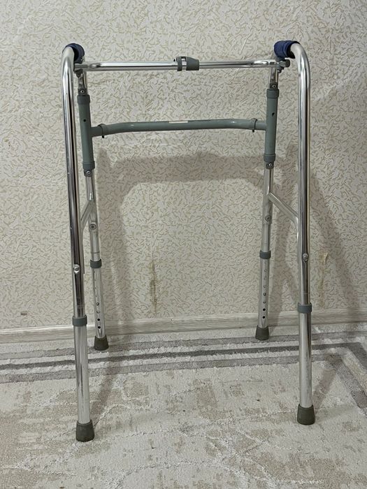 Ходунок для взрослых