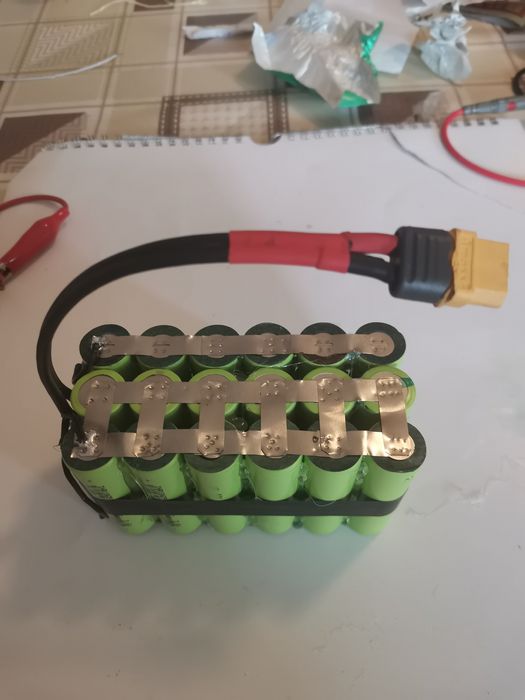 Батерия за лодка 7.4 в 10ач  и 12.6 15ач