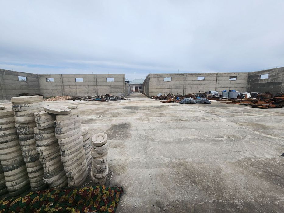 Ишлаб чиқариш учун қулай жой сотилади