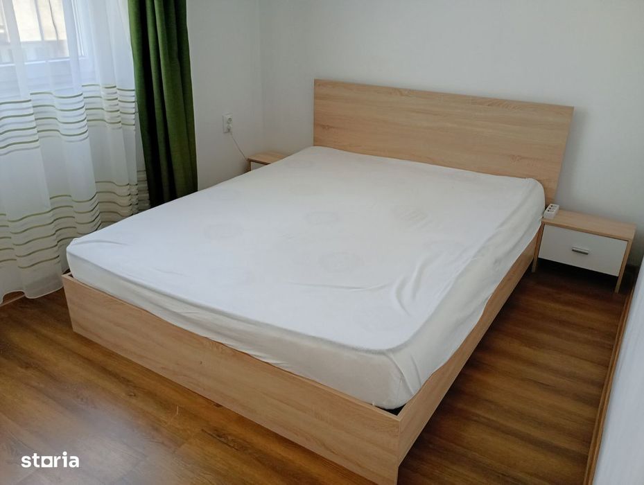 Vând apartament 2 camere ultracentral 2 balcoane, renovat, mobilat, AC