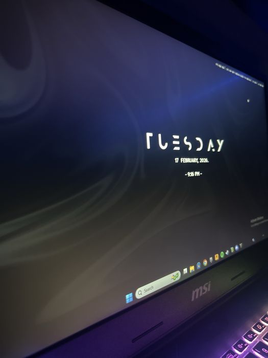 Vand laptop Msi Cyborg 15 B13WEKG