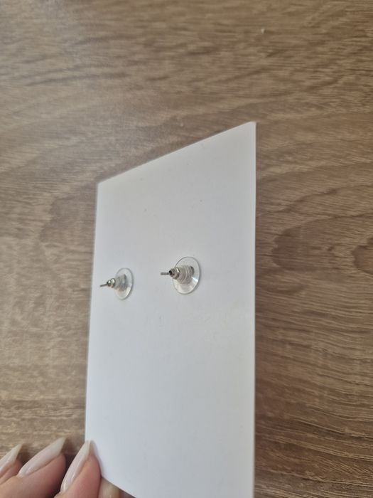 Обеци на бранда Radapola