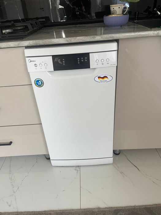 Посудомоечная машина Midea DWFN 1430W