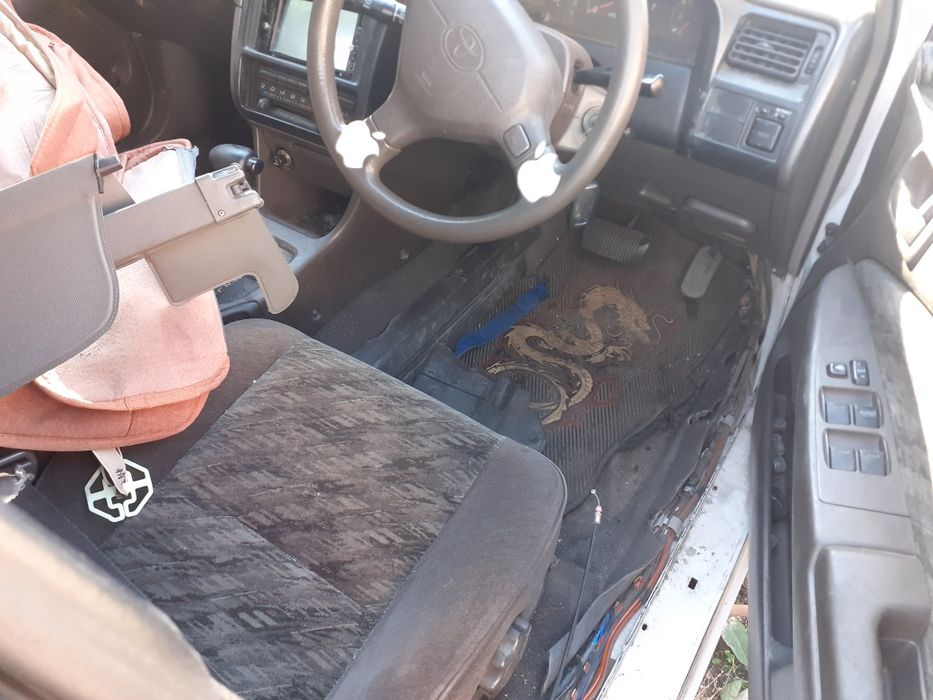 Тойота карина по запчастям