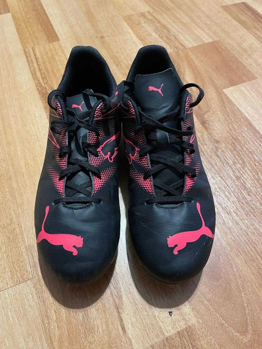 Ghete fotbal Puma Attacanto 38.5