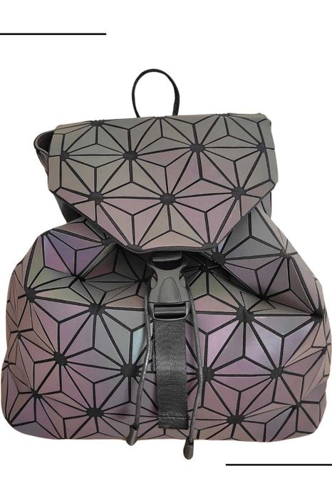 Дамски раници и чанти на едро