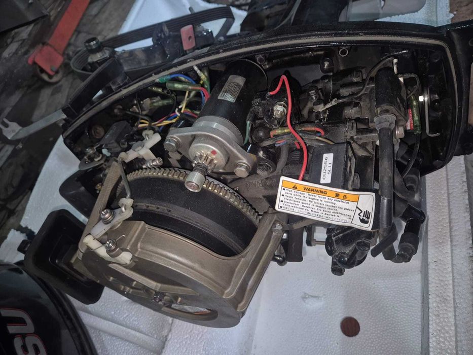 Tohatsu 9.9 с рычагом газа  / Срочная продажа