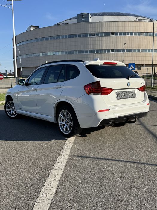 BMW X1 2012 xDrive pachet M audio Alpine