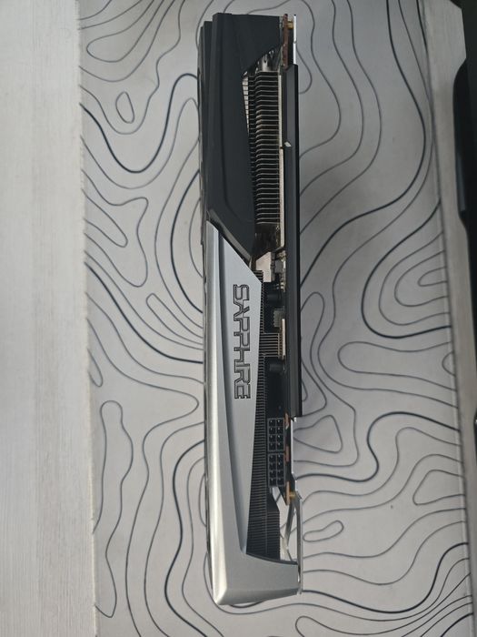 Видеокарта amd sapphire rx 5700xt в хорошем состоянии