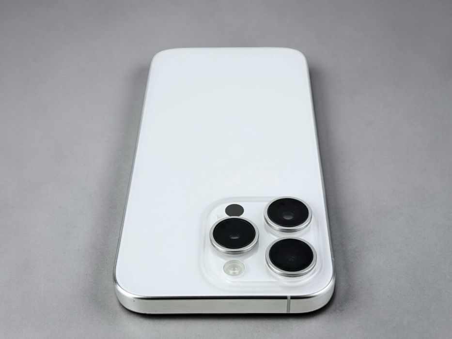 Apple iPhone 15 Pro 128GB White 0 Заряда! Отличен