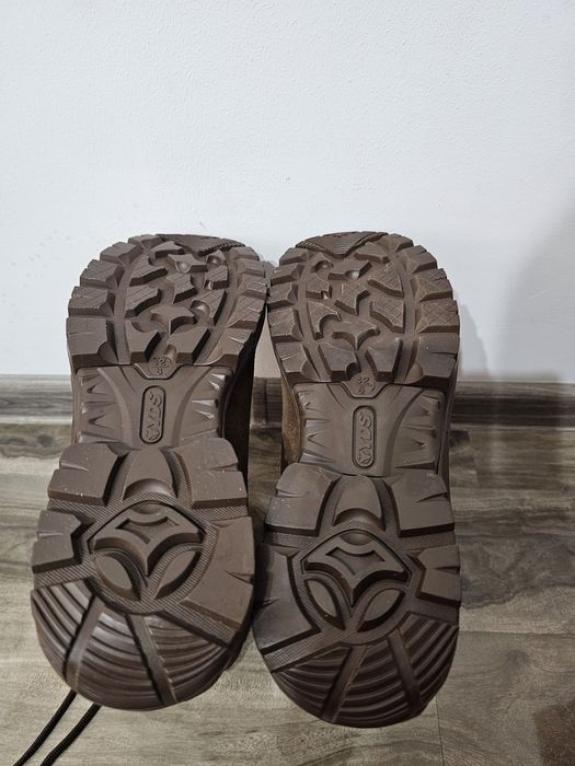 Bocanci Yds nr 42, dimensiune talpic 27,5 cm.