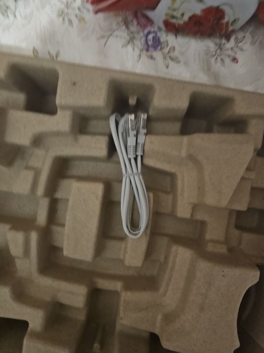 „Router WiFi Tenda F9 600 Mbps, 4 antene, semnal puternic