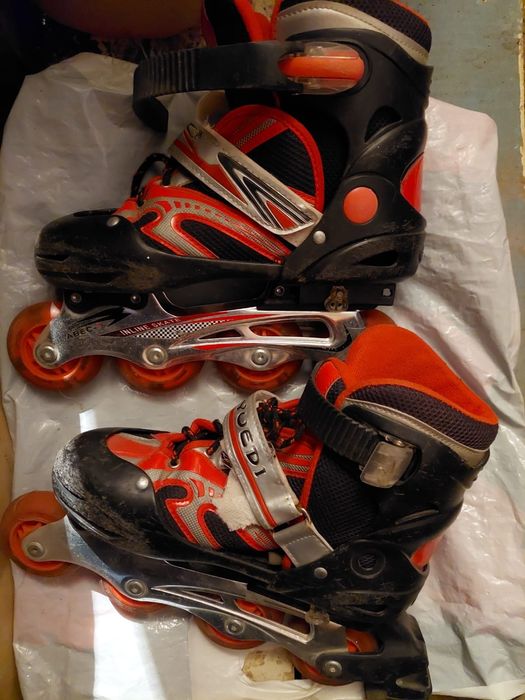 Продам роликовые коньки