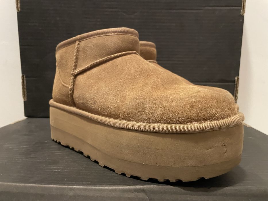 Ugg mini cu platformă, mărimea 38