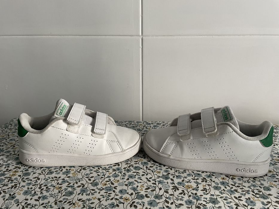 Pantofi sport Adidas nr 27