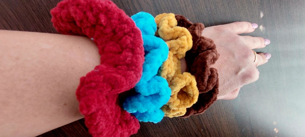 Скрънчи (ластици за коса)