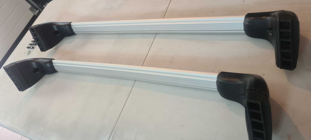 Мазда 2-греди-багажник -thule хонда сивик