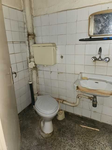 Продава се Двустаен апартамент в Търговище, Център - 65 кв.м за 1216 €/кв.м - Снимка #9