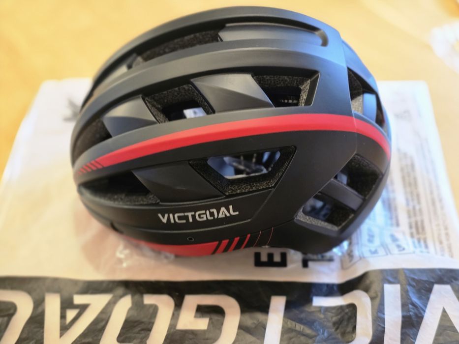 Casca bicicleta L Victgoal cu LED și aparatoare soare