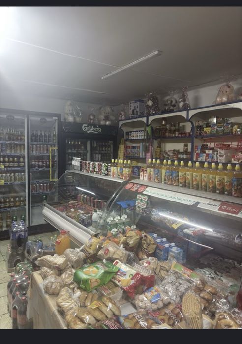 Сдаётся  магазин с товаром